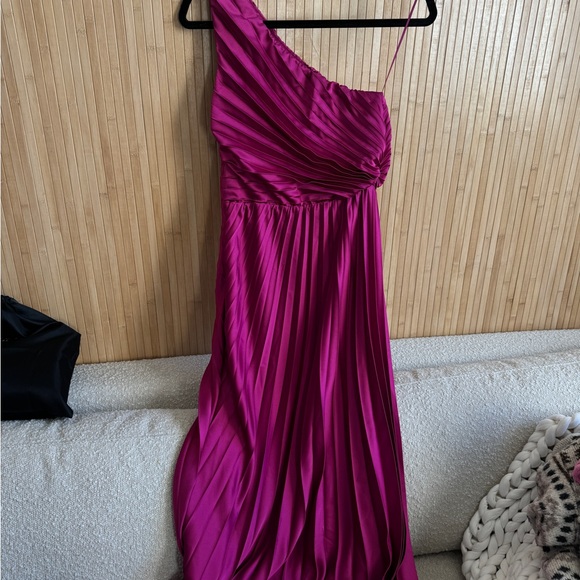 Abercrombie & Fitch Giselle Pleated One Shoulder Maxi Dress Satin Pink Small S - Picture 3 of 4